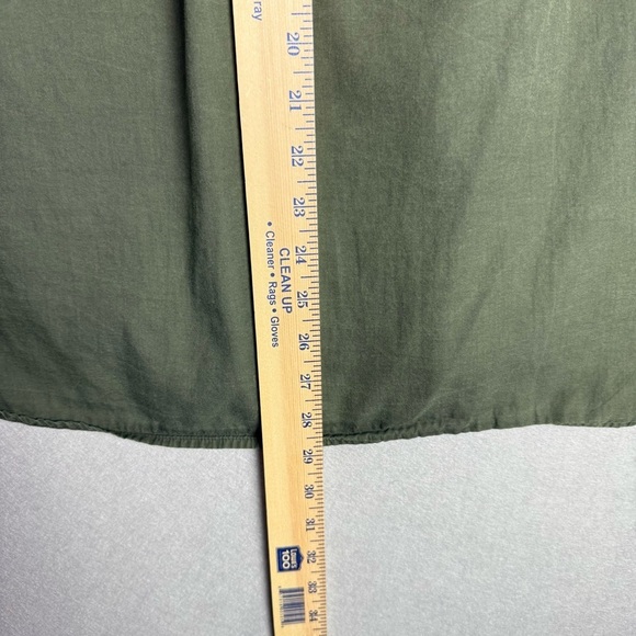 Vince Women’s Button Down Long Sleeve Top Army Green Pockets Women's Size M - Picture 10 of 13